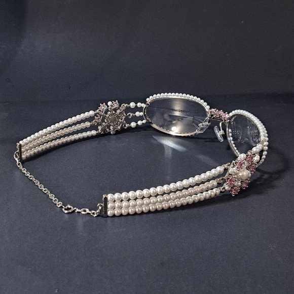 Gentle Monster Bijou De 02 Sunglasses Silver Clear Women - Picture 7 of 12